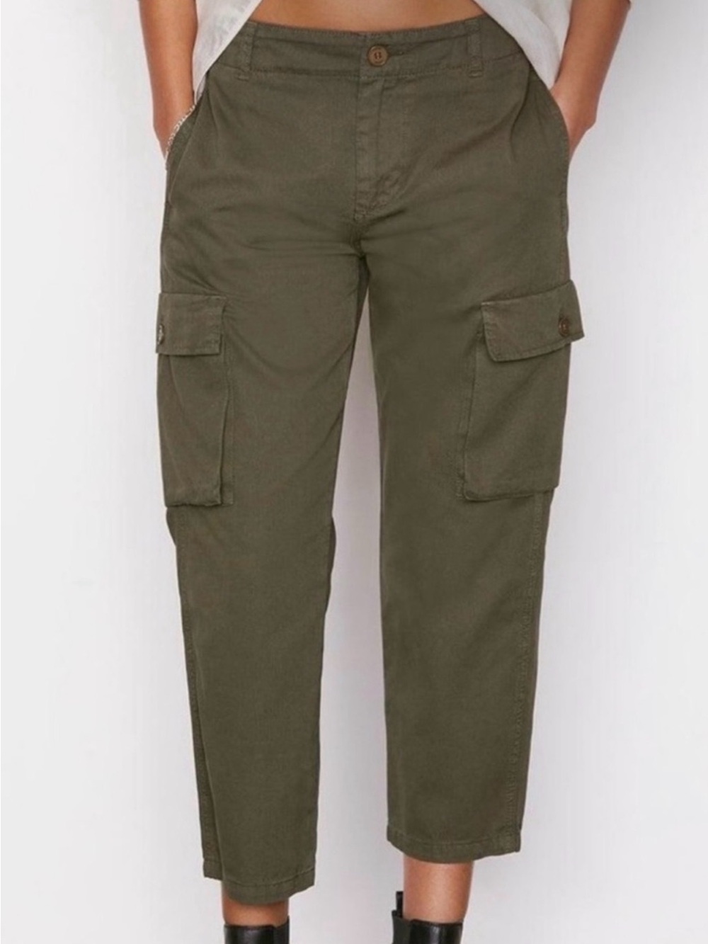 FRAME Olive Army Green Cargo Pants Classic Utility Style Wide Crop Straight Leg